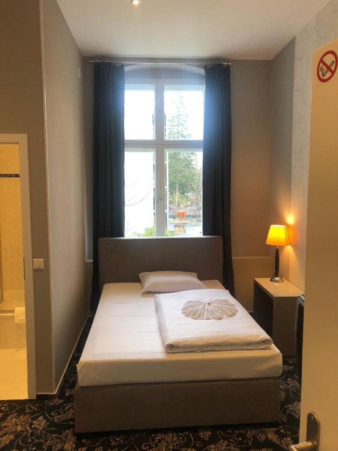 Hotel Gasteiner Hof Берлин Экстерьер фото